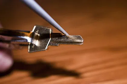 Agawam MA Locksmith Store Agawam, MA 413-318-4245 - broken-key-extraction